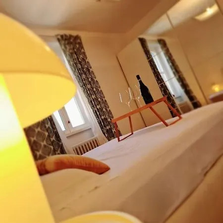 Nur Casa Vacanze Apartment *